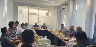 Suasan Rapat Dengar Pendapat (RDP) yang digelar DPRD Konkep terhadap PT. GKP di kantor penghubung Pemda Konkep di Kota Kendari, 21/2/2023.