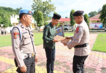 Penghormatan Abadi: Kenaikan Pangkat Anumerta untuk Aiptu Fajar Iwu yang Gugur dalam Tugas